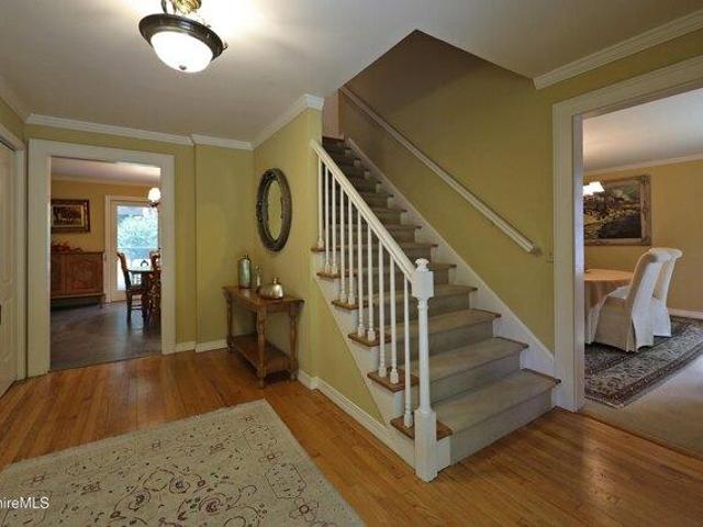 house with 4 bedroom, Pittsfield MA ES105368180