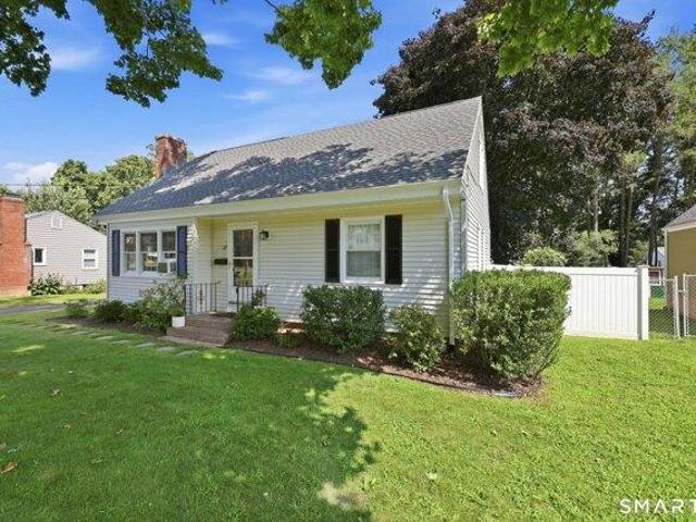 house with 4 bedroom, Portland CT ES105428043