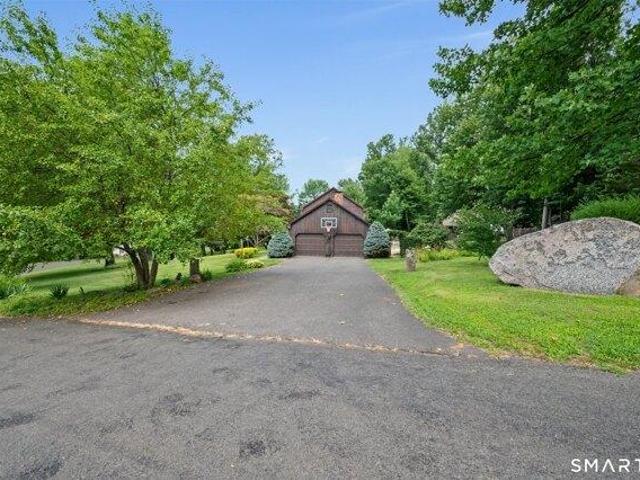 house with 4 bedroom, Portland CT ES105577180