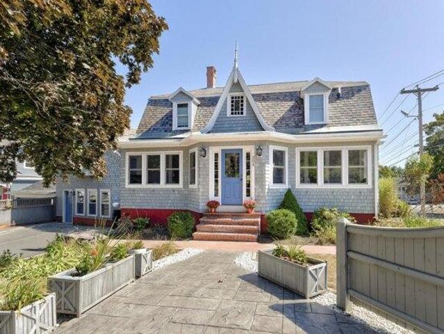 house with 4 bedroom, Portland ME ES105725621