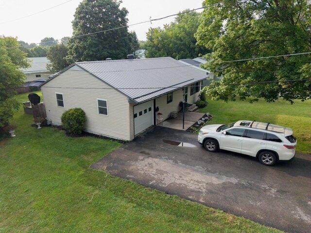 house with 4 bedroom, Potsdam NY ES104904490