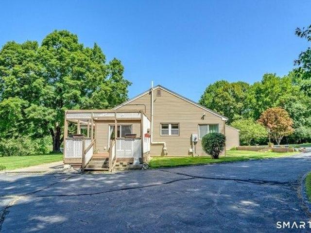 house with 4 bedroom, Plainfield CT ES105870171