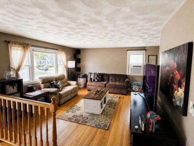 house with 4 bedroom, Plainville MA ES105577414