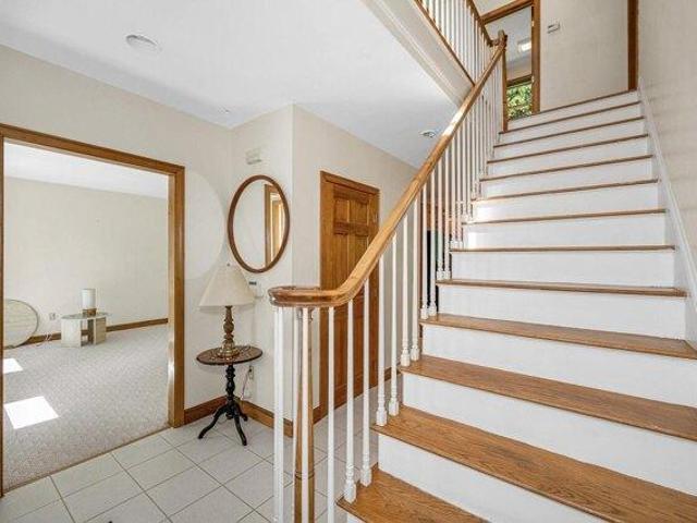 house with 4 bedroom, Plaistow NH ES104511439