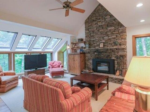 house with 4 bedroom, Plymouth VT ES105559241