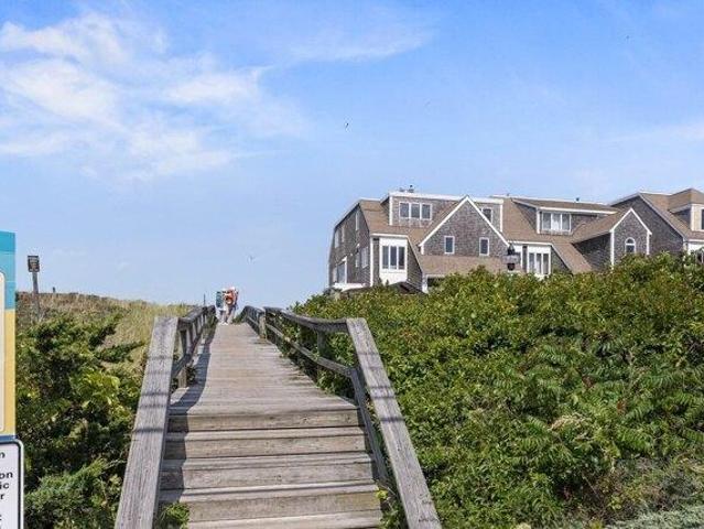 house with 4 bedroom, Plymouth MA ES105651768