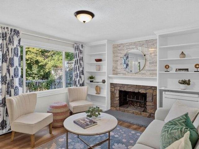 house with 4 bedroom, Plymouth MA ES105612373