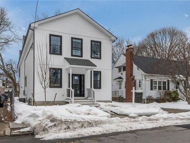 house with 4 bedroom, Providence RI ES104811078