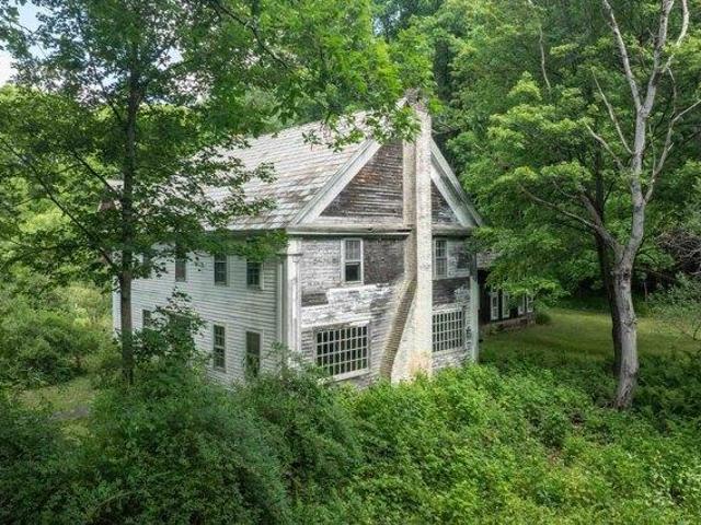 house with 4 bedroom, Putney VT ES104408557