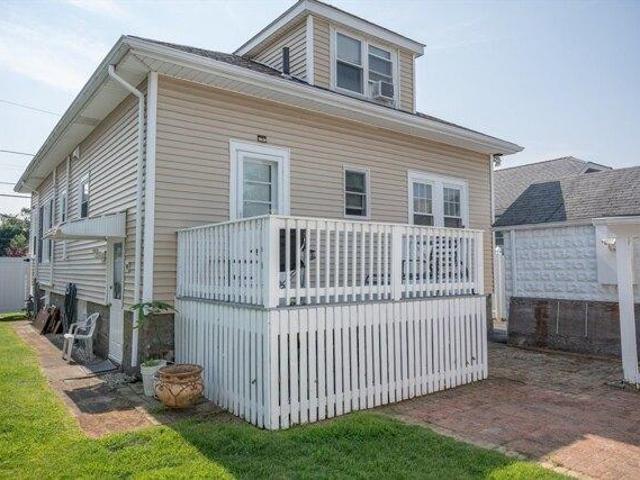 house with 4 bedroom, Quincy MA ES105416952