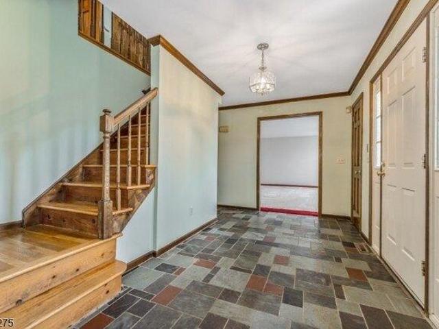 house with 4 bedroom, Raritan NJ ES105207418