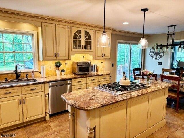 house with 4 bedroom, Raritan NJ ES105233421