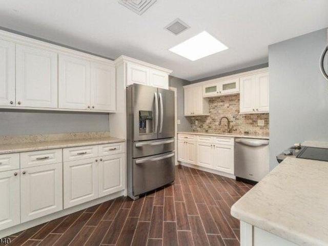 house with 4 bedroom, Raritan NJ ES105279300