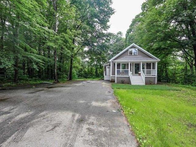 house with 4 bedroom, Raymond NH DS104043419