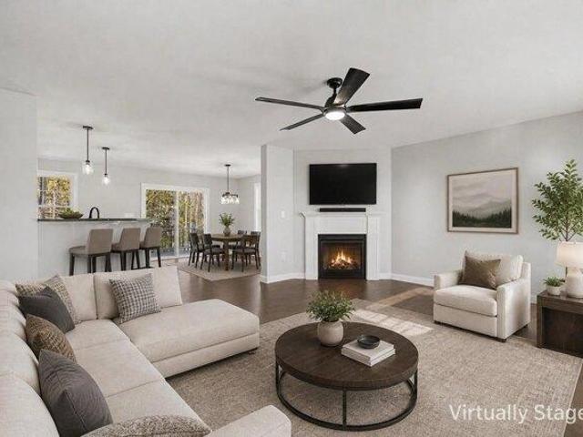 house with 4 bedroom, Raymond NH ES104265709