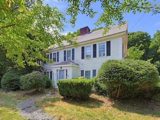 house with 4 bedroom, Raynham MA ES105368756