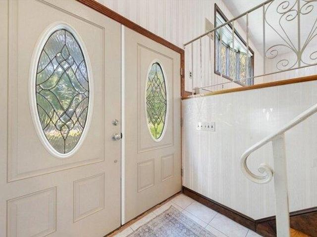 house with 4 bedroom, Reading MA ES105629655