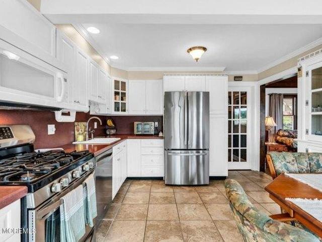 house with 4 bedroom, Red Bank NJ ES104481877