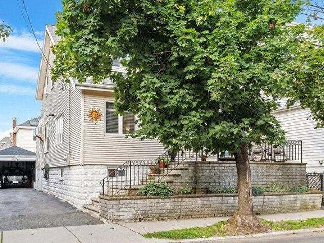 house with 4 bedroom, Revere MA ES105418202