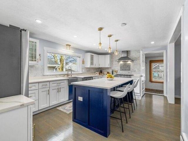 house with 4 bedroom, Revere MA ES105630228