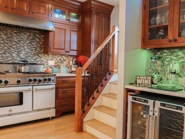 house with 4 bedroom, Revere MA ES105383826