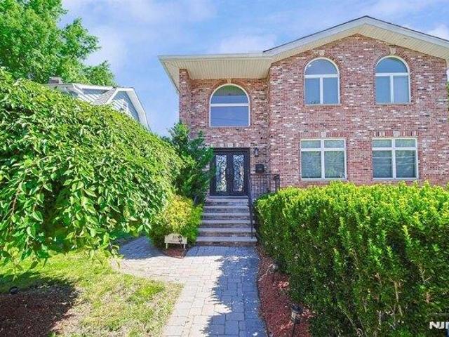 house with 4 bedroom, Ridgefield NJ ES105533740