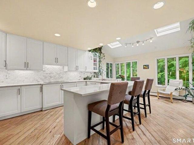 house with 4 bedroom, Ridgefield CT ES105586983
