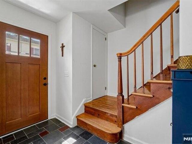 house with 4 bedroom, Ridgewood NJ ES105317994