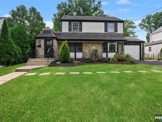 house with 4 bedroom, River Edge NJ ES105750239