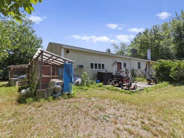 house with 4 bedroom, Rochester NH ES105441907