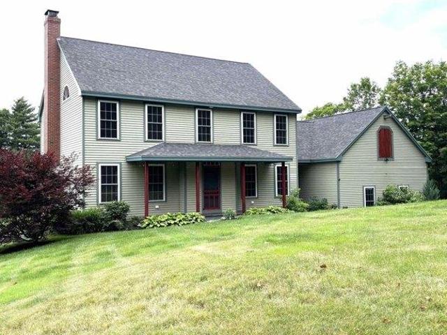 house with 4 bedroom, Rollinsford NH ES105478640