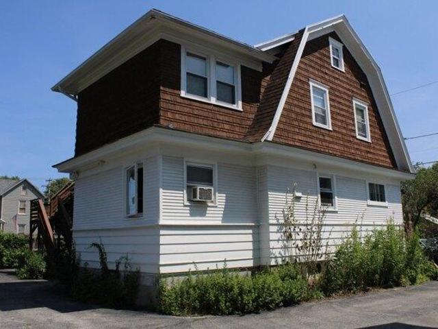 house with 4 bedroom, Rutland VT ES105560315