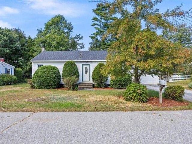 house with 4 bedroom, Scarborough ME ES105871456