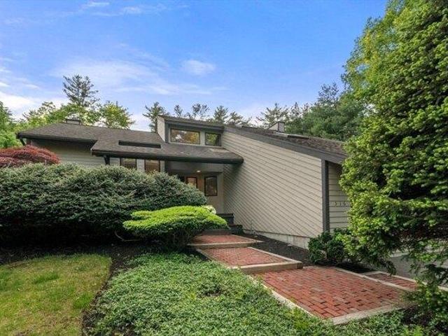 house with 4 bedroom, Scituate MA ES104852427