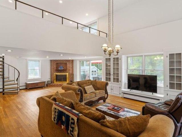 house with 4 bedroom, Saco ME ES105813867