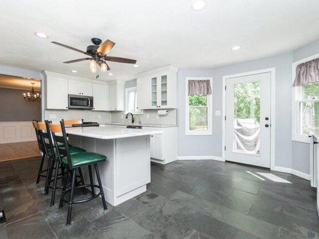 house with 4 bedroom, Saugus MA ES105495882
