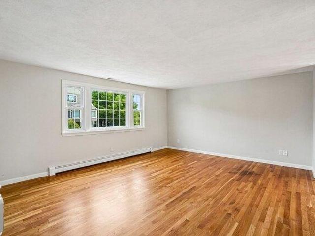house with 4 bedroom, Saugus MA ES105511406