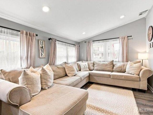 house with 4 bedroom, Sayreville NJ ES105318081