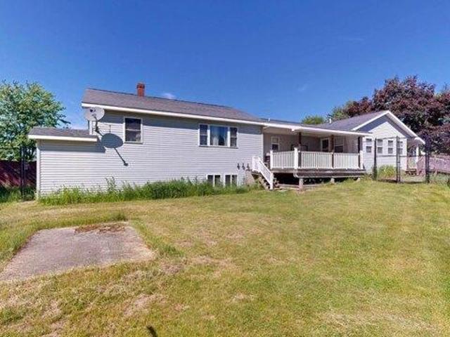 house with 4 bedroom, Skowhegan ME ES104852104