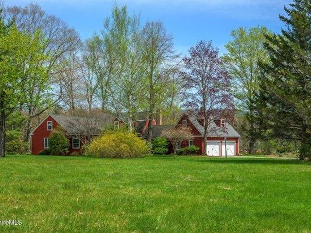 house with 4 bedroom, Sheffield MA ES104830952