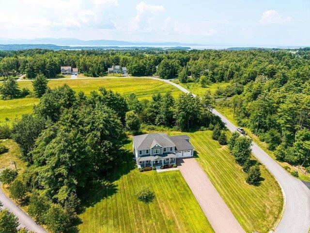 house with 4 bedroom, Shelburne VT ES105511591