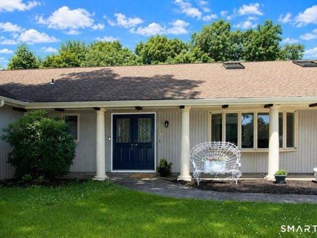house with 4 bedroom, Shelton CT ES105534975