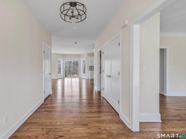 house with 4 bedroom, Shelton CT ES105559294