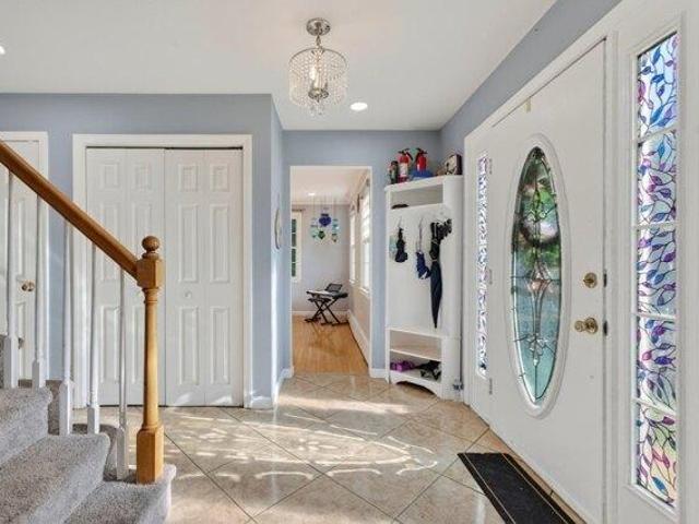 house with 4 bedroom, Shrewsbury MA ES105535482