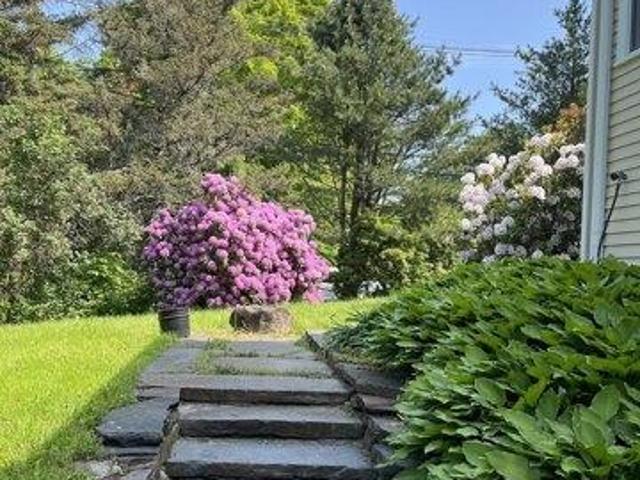 house with 4 bedroom, Shutesbury MA ES105364614