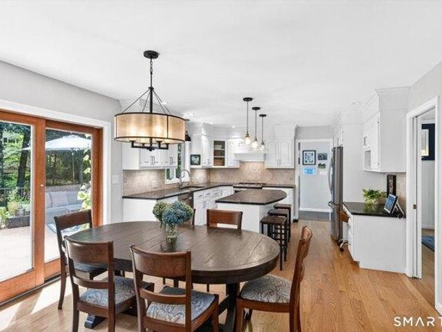 house with 4 bedroom, Simsbury CT ES105316934