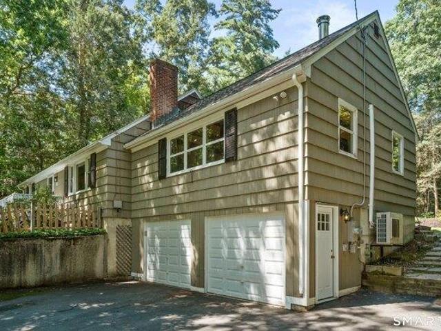 house with 4 bedroom, Simsbury CT ES105319556