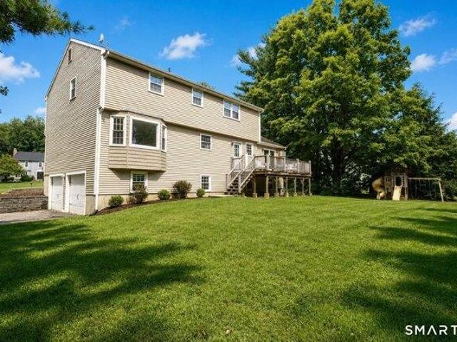 house with 4 bedroom, Simsbury CT ES105400326