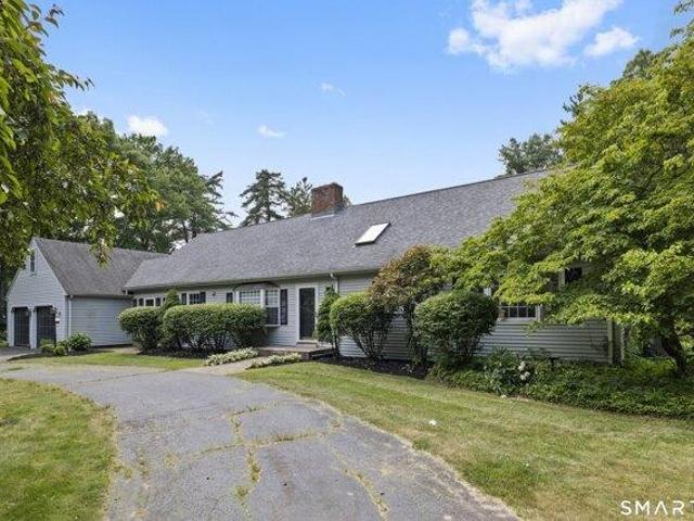 house with 4 bedroom, Simsbury CT ES105426097