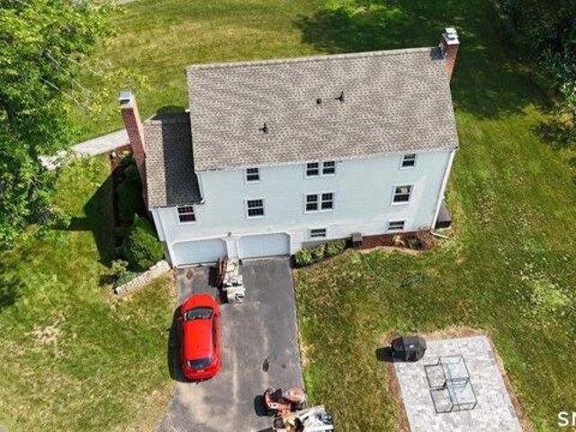 house with 4 bedroom, Simsbury CT ES105586377